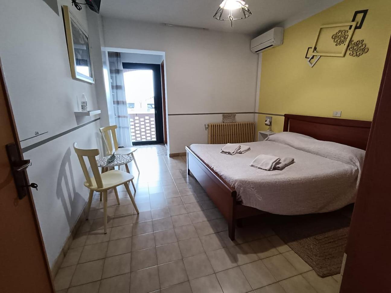 Brussa 340 Hotel Kültér fotó