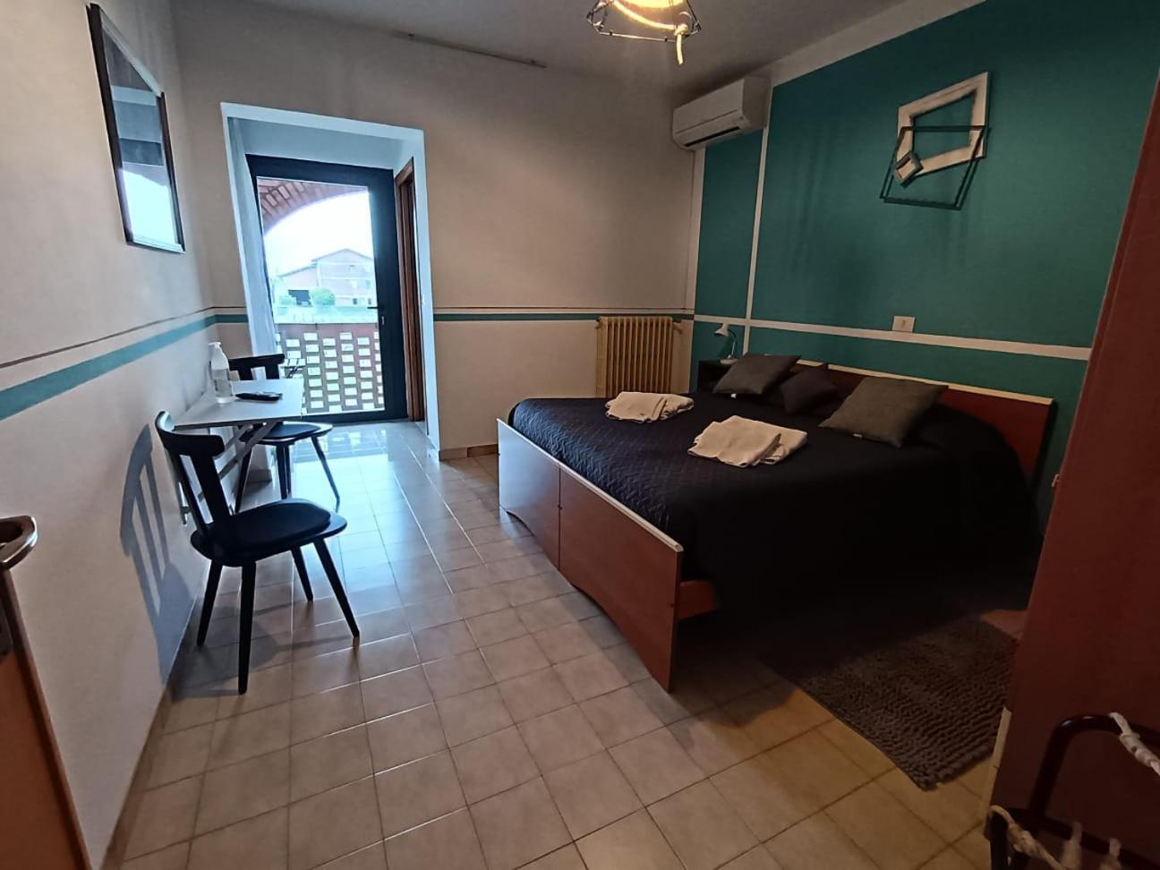 Brussa 340 Hotel Kültér fotó